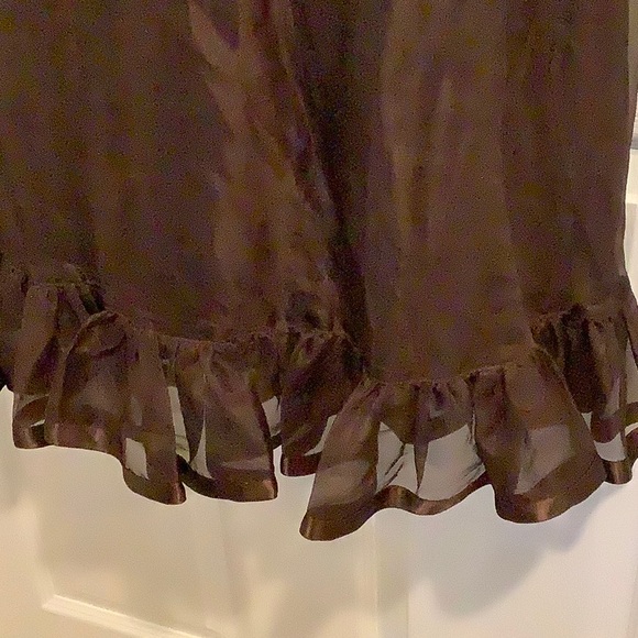 Chic Brown Ruffled Skirt Set - Picture 5 of 13